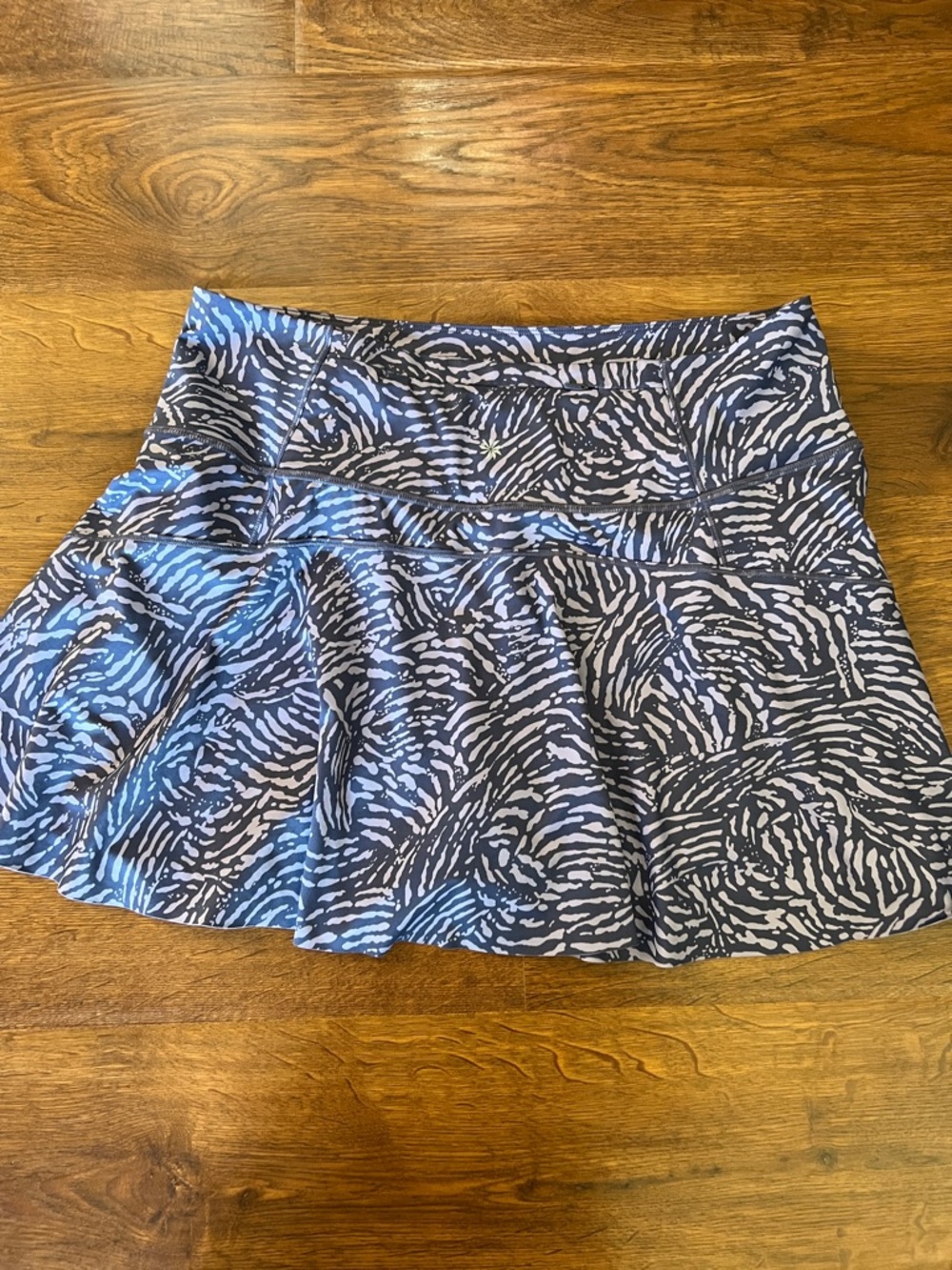 Athleta Ace Printed Tennis Skort Large Blue Gray Athletic Skirt Built In Shorts - Picture 3 of 7